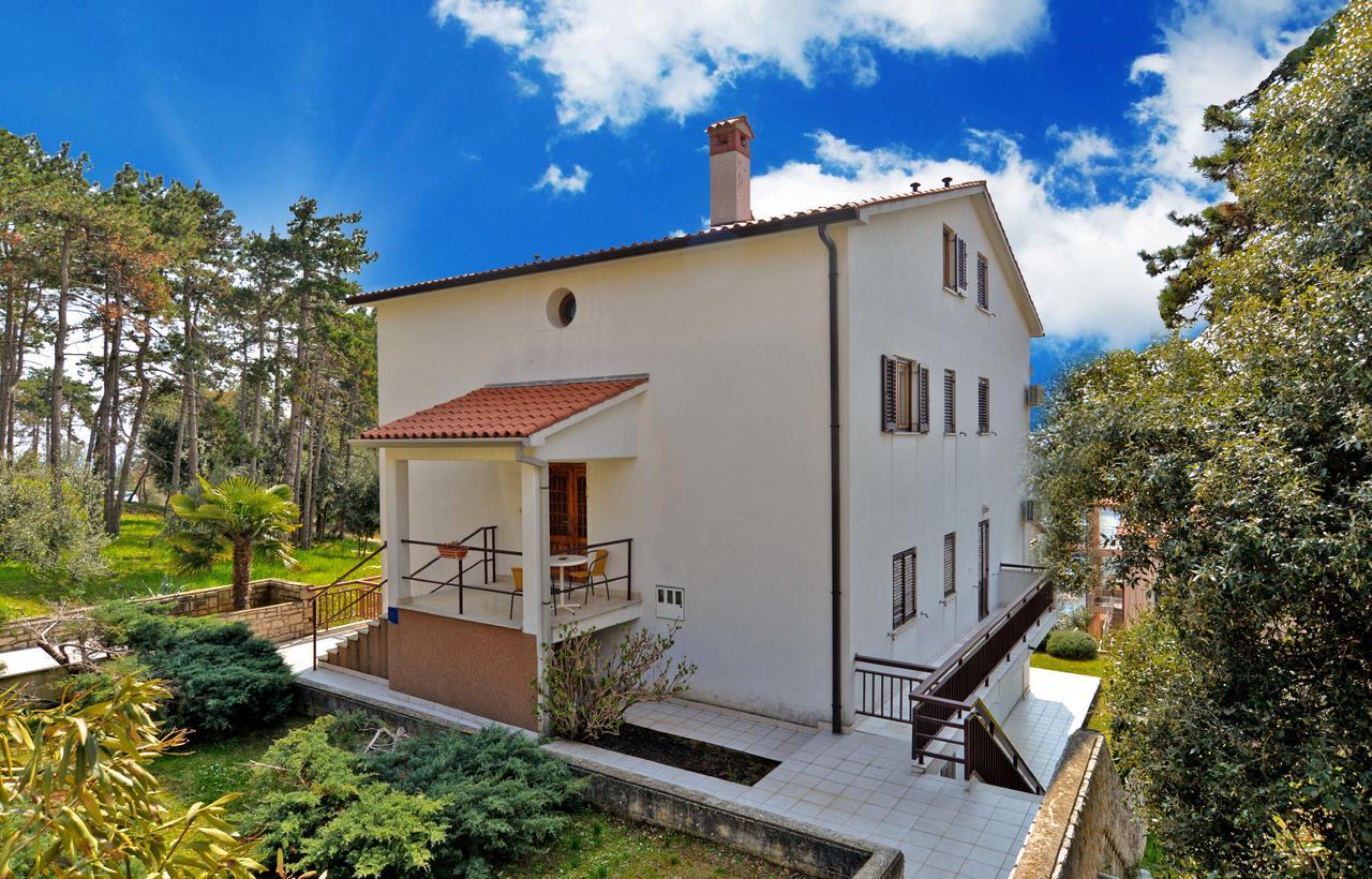 Apartment 828 Rabac