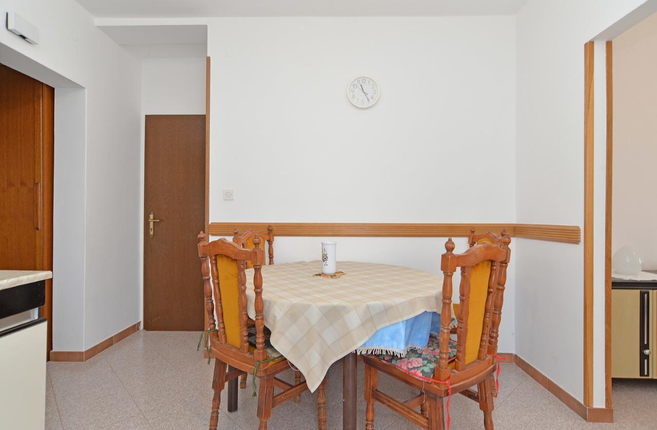 Apartment 828 Rabac